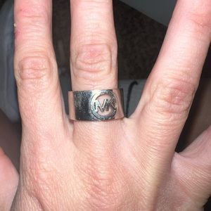 Michael Kors band style ring